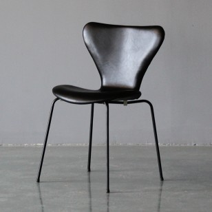 輕奢餐椅家用網紅塑料椅子靠背軟包皮質辦公室椅工業風創意洽談椅