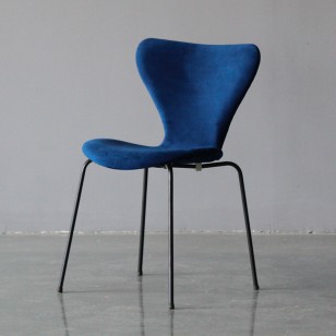 輕奢餐椅家用網紅塑料椅子靠背軟包皮質辦公室椅工業風創意洽談椅