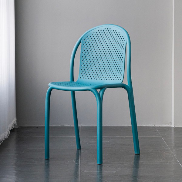 北歐經濟型塑料椅子家用簡約休閒餐椅奶茶店戶外可疊放創意靠背椅