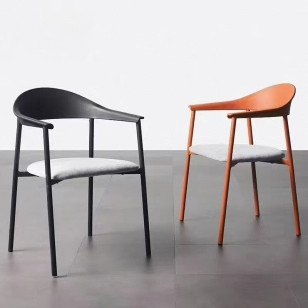 現代簡約布墊休閒椅