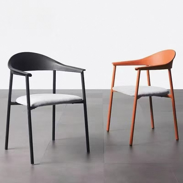 現代簡約布墊休閒椅