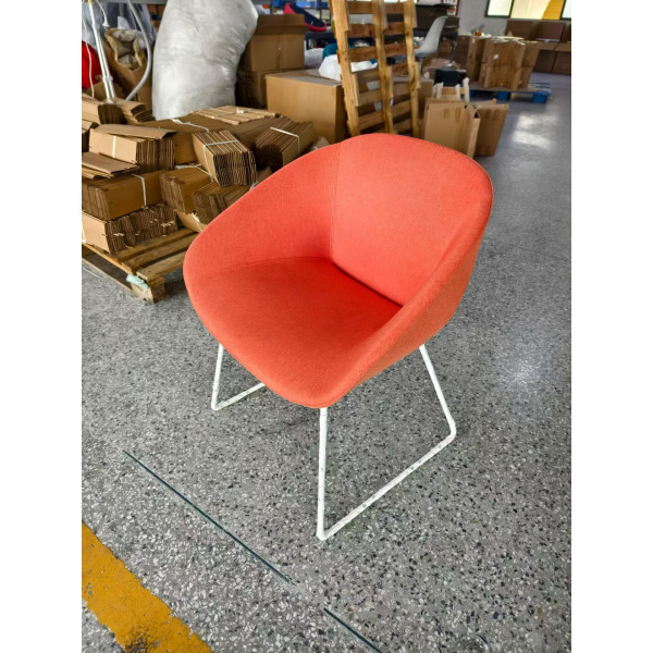 北歐風簡約軟墊休閒椅