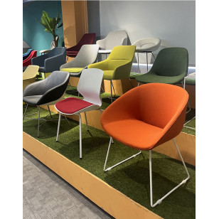 北歐風簡約軟墊休閒椅