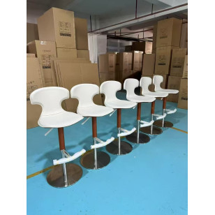 北歐風帶腳踏皮藝軟墊靠背高腳凳