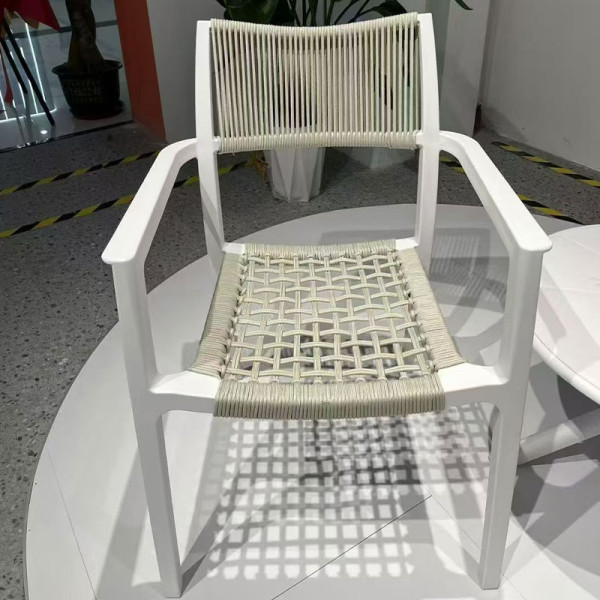 簡約北歐風鏤空休閒椅